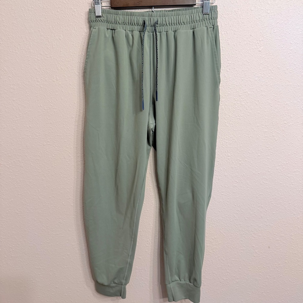 Vapor Elemental Wear Mens Joggers Sage Green Solar Bloc Active Pants Size Medium